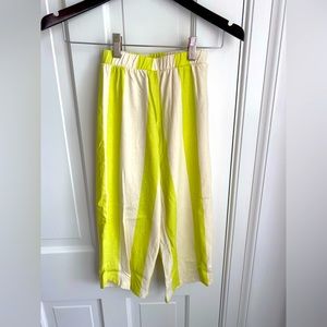 Zara Girls Wide Leg Trouser Pants. Light weight. Size 8.